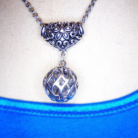 Handmade Large pendant statement necklace, 30" sweater necklace adjustable, - Picture 2 of 3